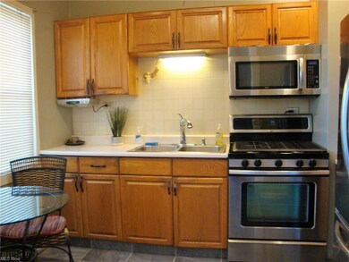 Kitchen with Oak Cabinets