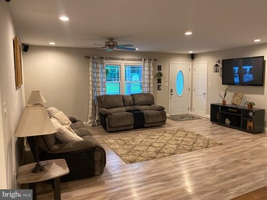 44095 Louisdale Rd, California, MD 20619 - photo 2