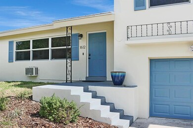 1612 Osborne Cir-Exterior