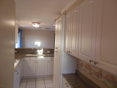 LAUNDRY RM TO KITCHEN
