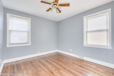 4413 Emerson Ave, Schiller Park, IL 60176 - photo 4