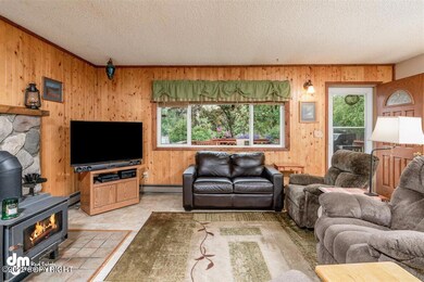 04-Living Room_MAX6392-Edit-Edit