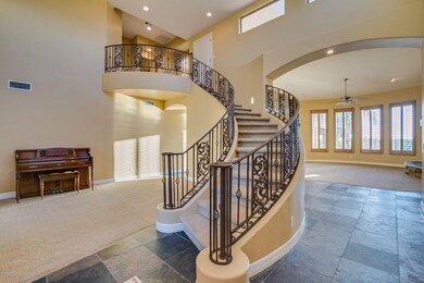 5 - Foyer
