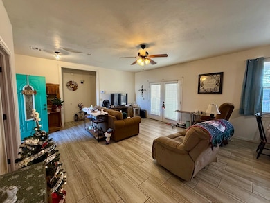 92 Abby Rd, Enid, OK 73701 - photo 3