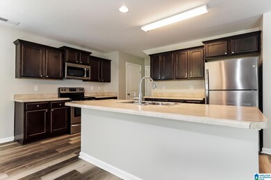 1092 Kerry Dr, Calera, AL 35040 - photo 5