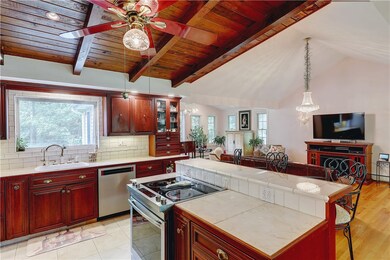 9 Bigelow Rd, Johnston, RI 02919 - photo 4