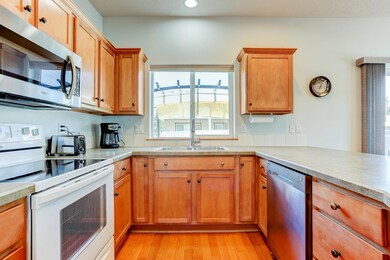 2109 NW Cedar Ave, Redmond, OR 97756 - photo 5