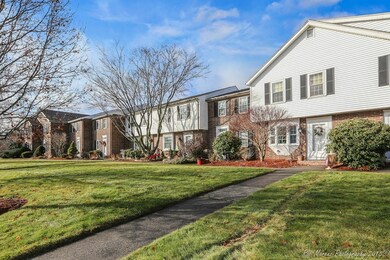 624 Chickering Rd, North Andover, MA 01845 - photo 3