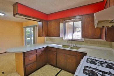 2 N Red Oak Ave, West Fork, AR 72774 - photo 4