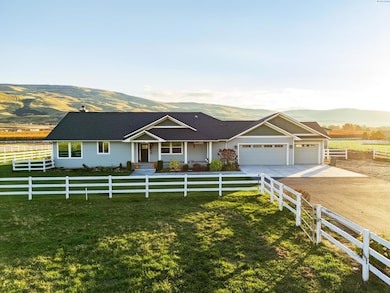 67809 Island View Prairie NW, Prosser, WA 99350 - photo 2