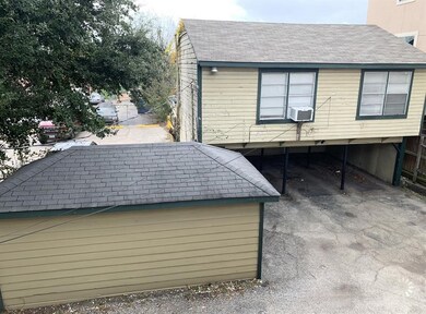 Huge space for Parking in the back of the building