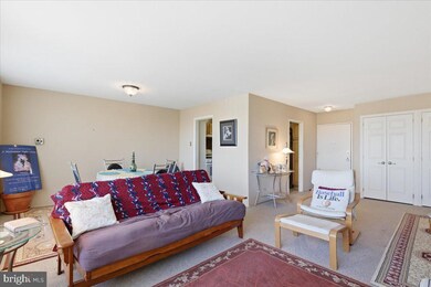 Chatham Condominiums unit 707, Arlington, VA 22203 - photo 6