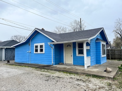1047 N Concord St, Indianapolis, IN 46222 - photo 2