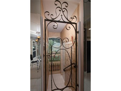 1001 4th St S, Naples, FL 34102 - photo 5