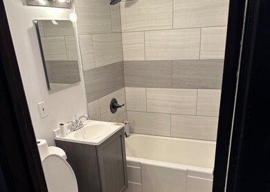 2318 Washington St unit 4, Waukegan, IL 60085 - photo 3