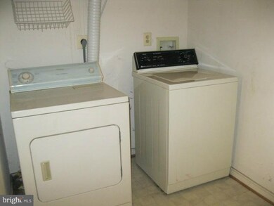 7110 Branchwood Dr, Clinton, MD 20735 - photo 6