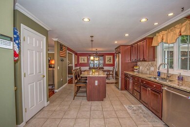 1613 Center St, Ludlow, MA 01056 - photo 6