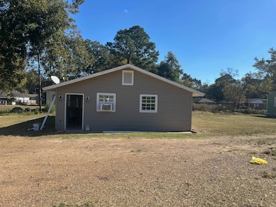 Home Portfolio 3 Door Grenada Ms, Grenada, MS 38901 - photo 3