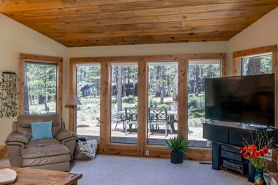17844 Liesure Ln unit 7, Sunriver, OR 97707 - photo 4