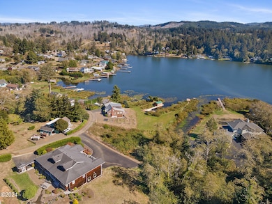 4612 NE I Ave, Neotsu, OR 97364 - photo 4