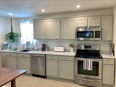 139 Perham St unit 1, West Roxbury, MA 02132 - photo 3