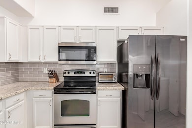 13216 W Desert Ln, Surprise, AZ 85374 - photo 7