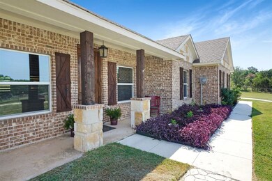 339 Kendall Cir, Weatherford, TX 76088 - photo 3