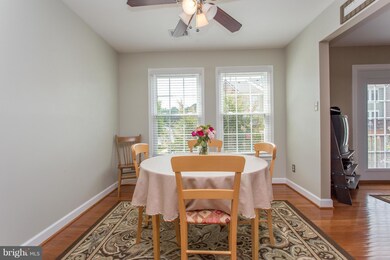 4049 Chetham Way unit 18, Woodbridge, VA 22192 - photo 7