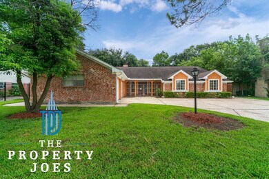 5518 Bent Bough Ln, Houston, TX 77088 - photo 4