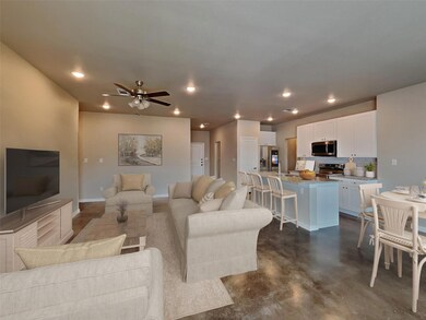 817 Feather Edge Dr, Springtown, TX 76082 - photo 3