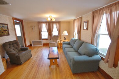 1065 Main St