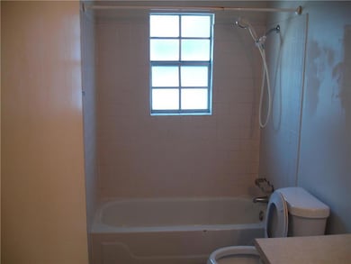 38145 Coast Blvd unit B, Slidell, LA 70458 - photo 4