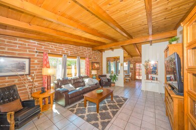5802 living room