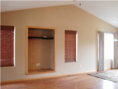 Vaulted ceilings over living & dining with niche f