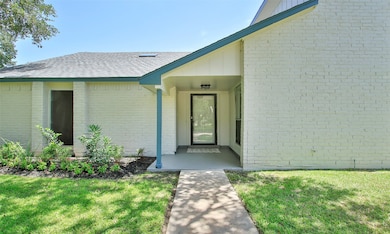 7422 Bull Creek Rd, Houston, TX 77095 - photo 6