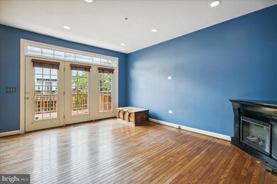 8038 Kidwell Hill Ct, Vienna, VA 22182 - photo 7