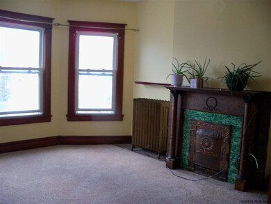 9 Marshall St, Albany, NY 12209 - photo 3