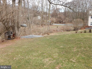 610 Leininger Ave, Mohnton, PA 19540 - photo 5