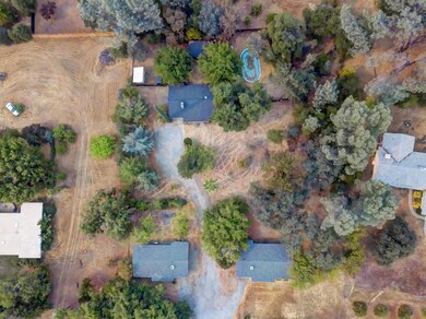 2414 Marlene Ave, Redding, CA 96002 - photo 2