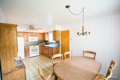 14 Tryon St, Albany, NY 12203 - photo 3