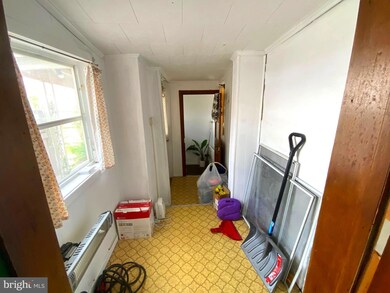 611 Minor St, Reading, PA 19602 - photo 5