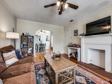 5832 Goodwin Ave, Dallas, TX 75206 - photo 2