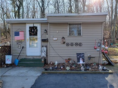 15 Hillside Dr, Mapleville, RI 02839 - photo 5