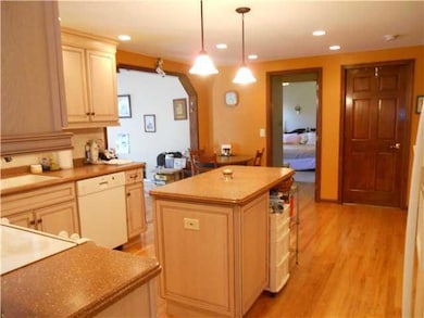 619 Fairmont Ave, North Tonawanda, NY 14120 - photo 3