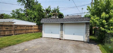 Garage & Yard