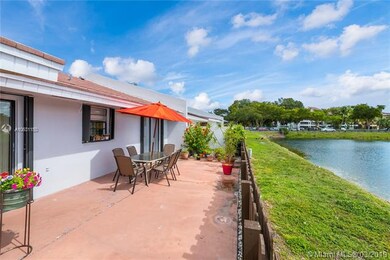 15220 SW 81st Ln, Miami, FL 33193 - photo 4