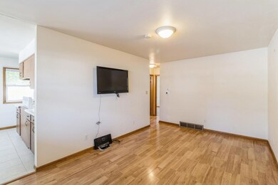 11_4176thSt_2012_Large