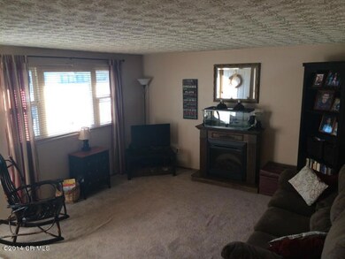 1460 Cranwood Dr, Columbus, OH 43229 - photo 2