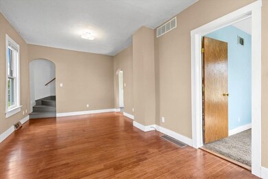 1813 Mallory St SW, Cedar Rapids, IA 52404 - photo 7