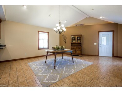 MASSIVE DINING AREA! HOLIDAY ENTERTAINING WILL BE 